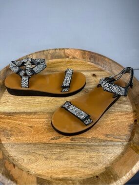 Madewell Sport Sandals Women’s 9.5 Black White Adjustable Comfort
